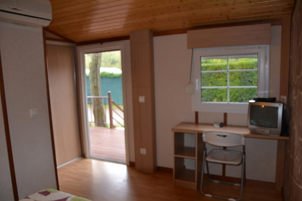 Camping Fuentes Blancas Burgos Room photo