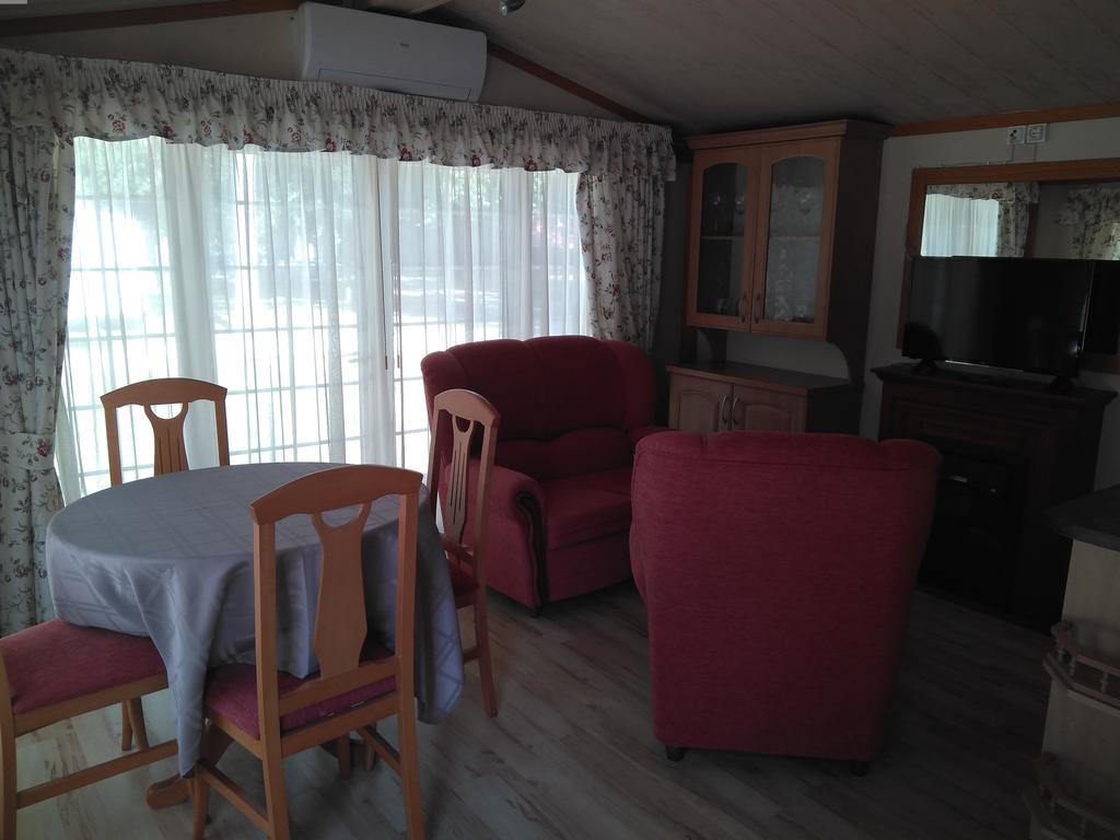 Camping Fuentes Blancas Burgos Exterior photo