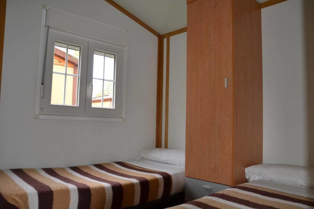 Camping Fuentes Blancas Burgos Exterior photo